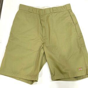 Dickies tan size 38 work shorts cell phone pocket
